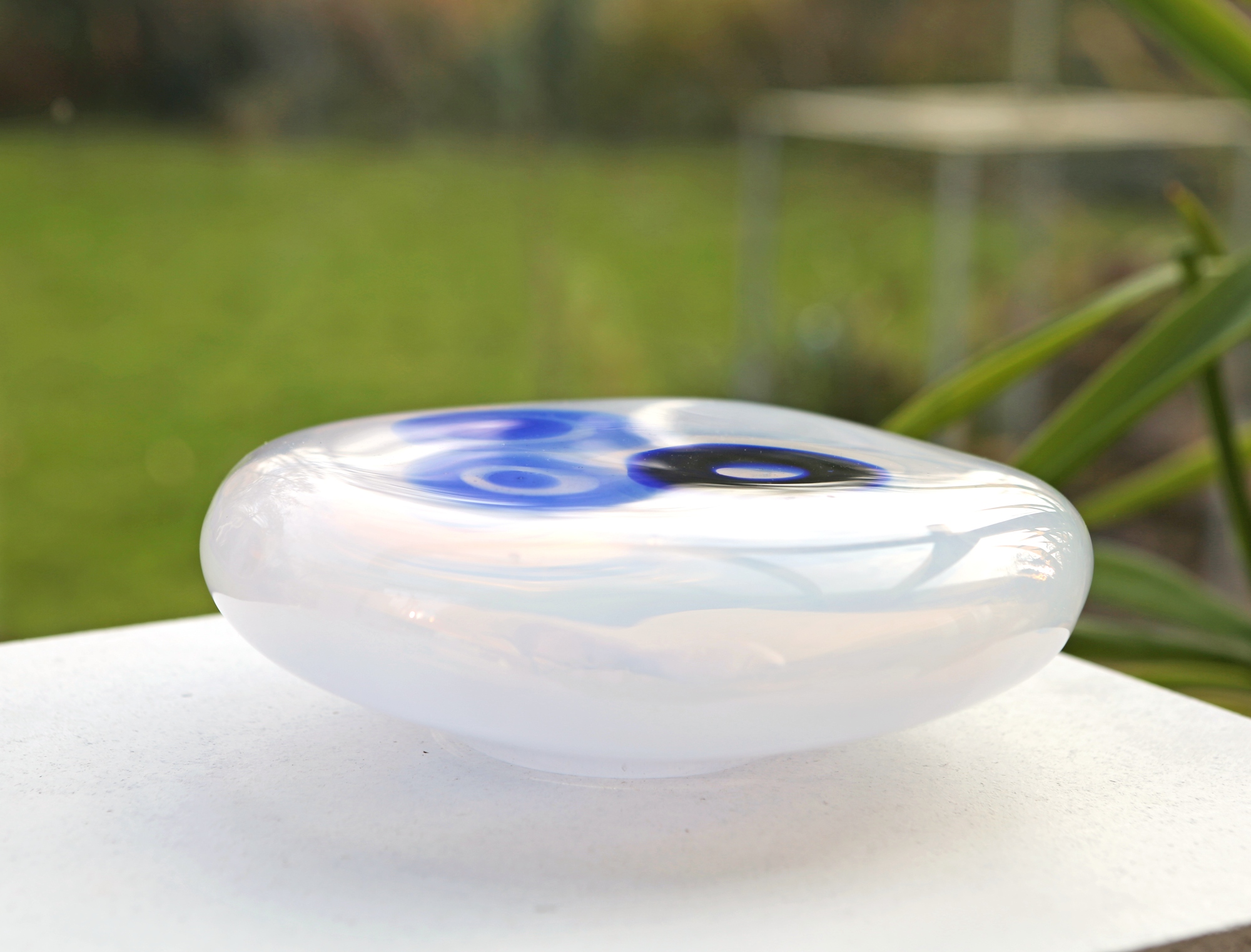 Seeds, blown glass pebble, opalino white & blue