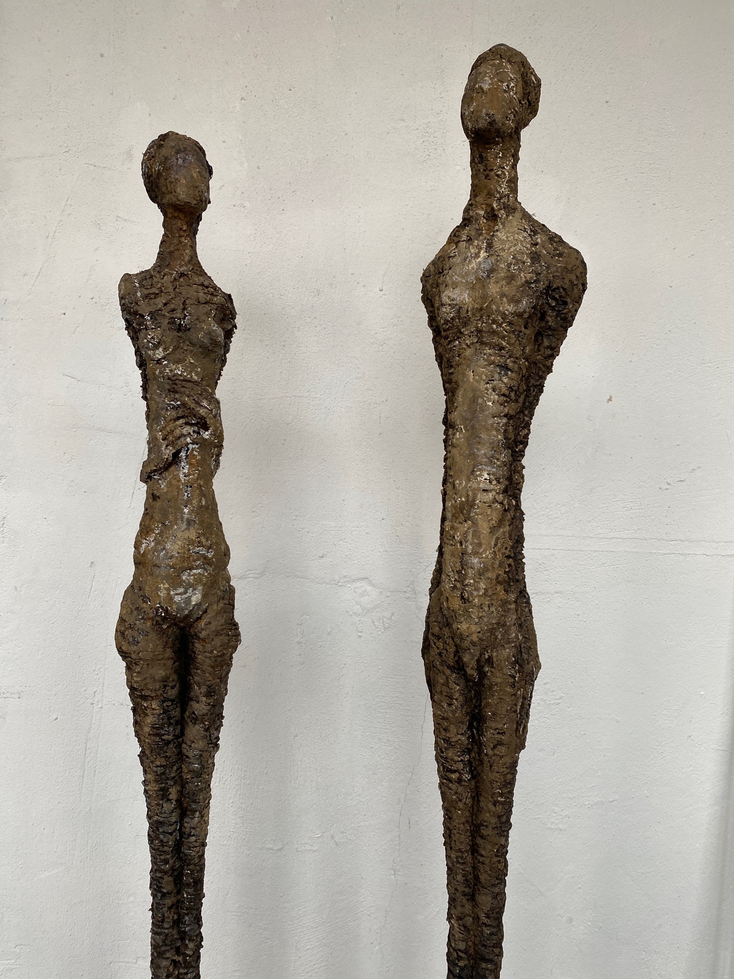 Is grijs recht uit de aarde ? en Gewoon mijn roots