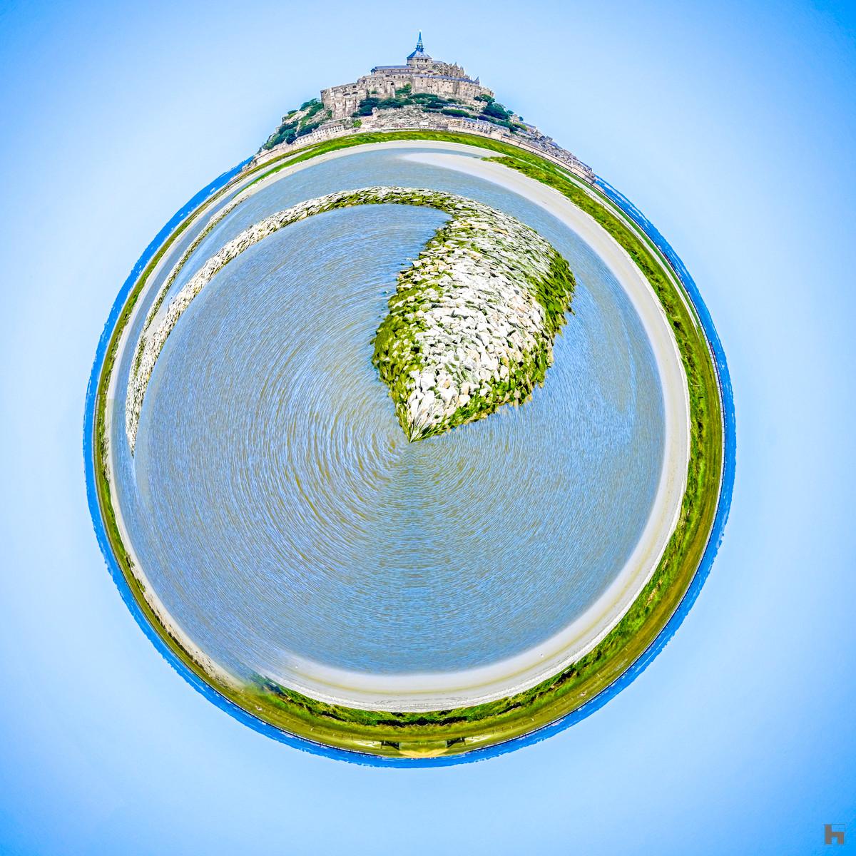 Vue du Mont Saint-Michel de type mini planète