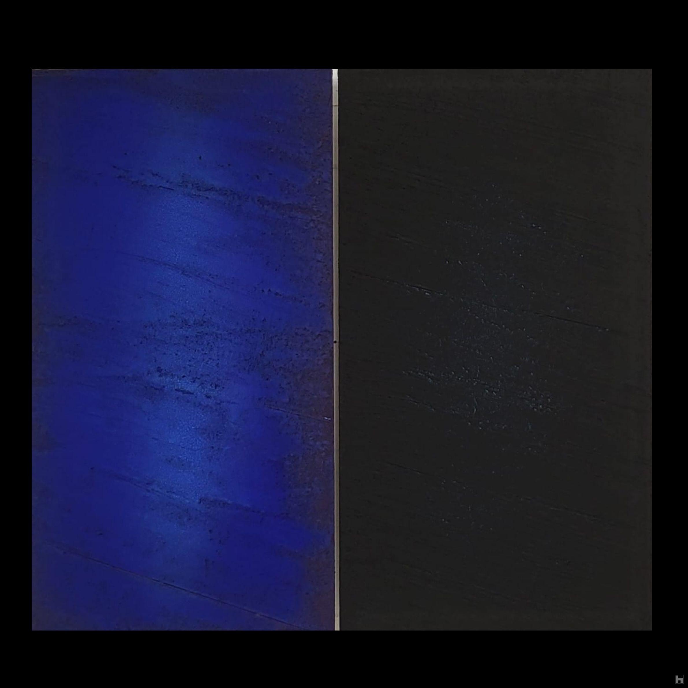 Outre bleu et noir 