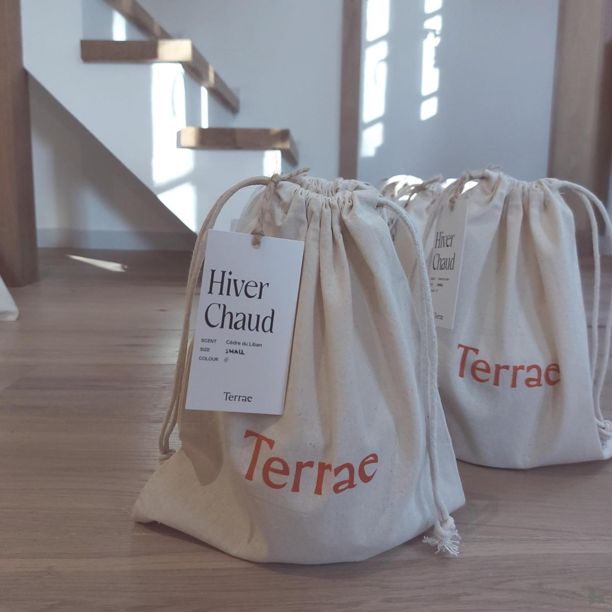 Terrae, design scented candle (Cèdre du Liban) made of concrete and vegetable wax