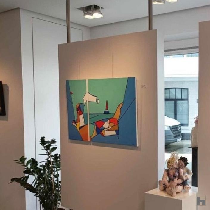 Dans la galerie 