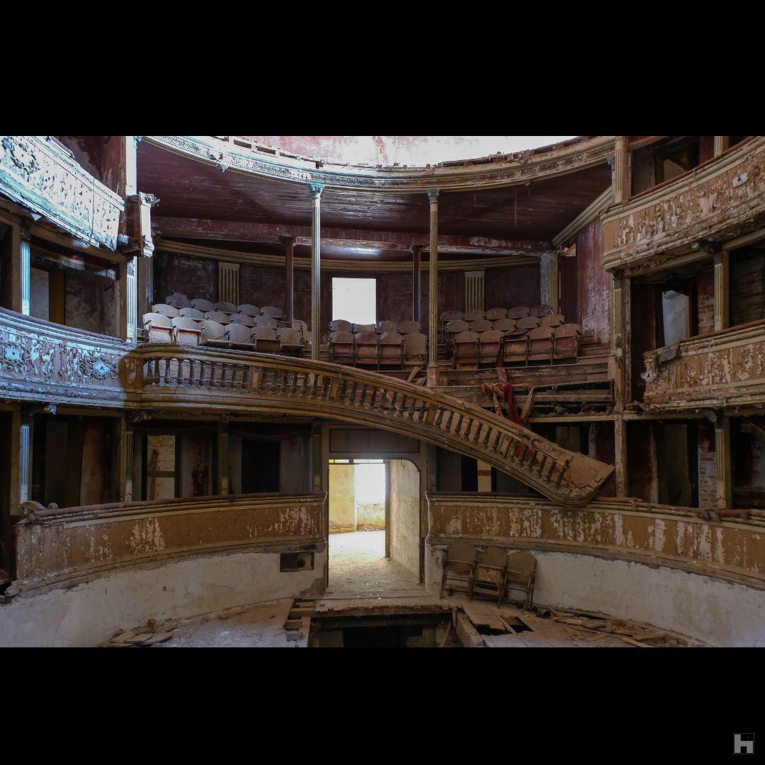 theatre abandonné urbex